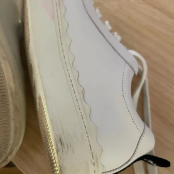 Chloé White Sneakers with Black Logo - Picture 4 of 11
